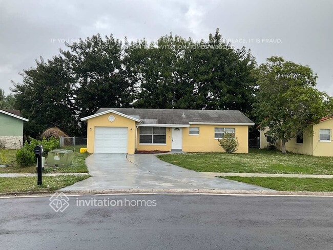 Building Photo - 9019 SW 9th St