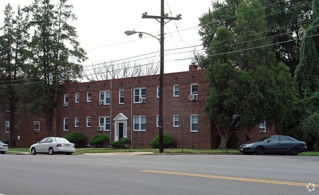 Building Photo - 5720 Washington Blvd