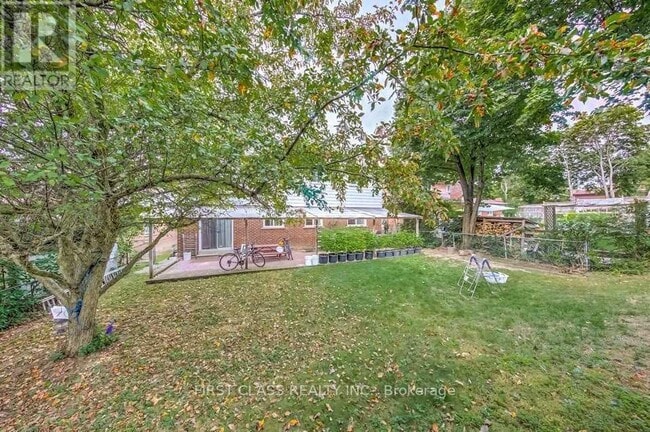 Building Photo - 41 Rollingwood Dr