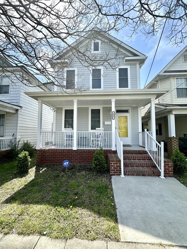 Primary Photo - 1037 Anderson St