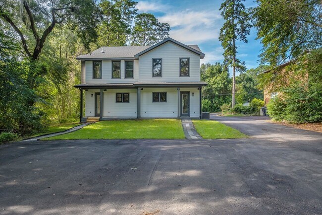 Foto del edificio - 226 E Bradford Rd