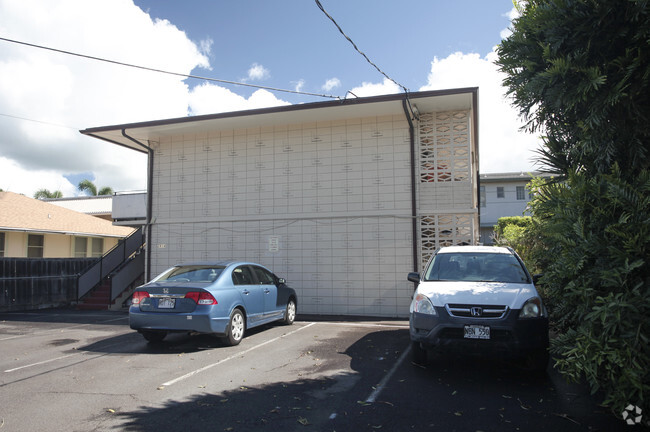 Building Photo - 2914 Kaimuki Ave