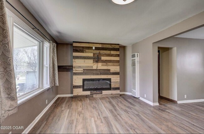 Foto del edificio - 1617 Garfield Ave