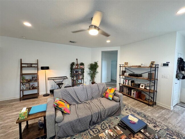 Foto del edificio - 2307 Langdale Ln