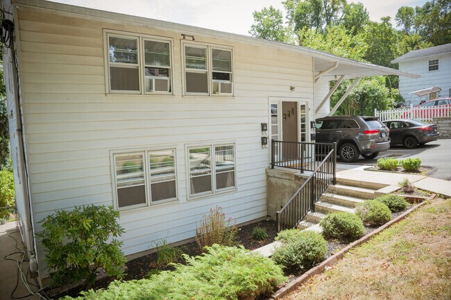 Foto del edificio - 21 Hillside Ave