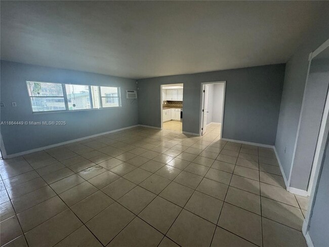 Foto del edificio - 11930 NE 19th Dr