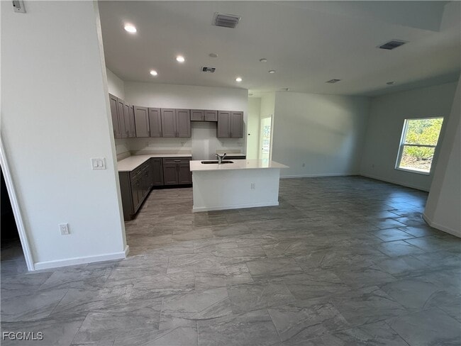 Building Photo - 1853 Norma Ct