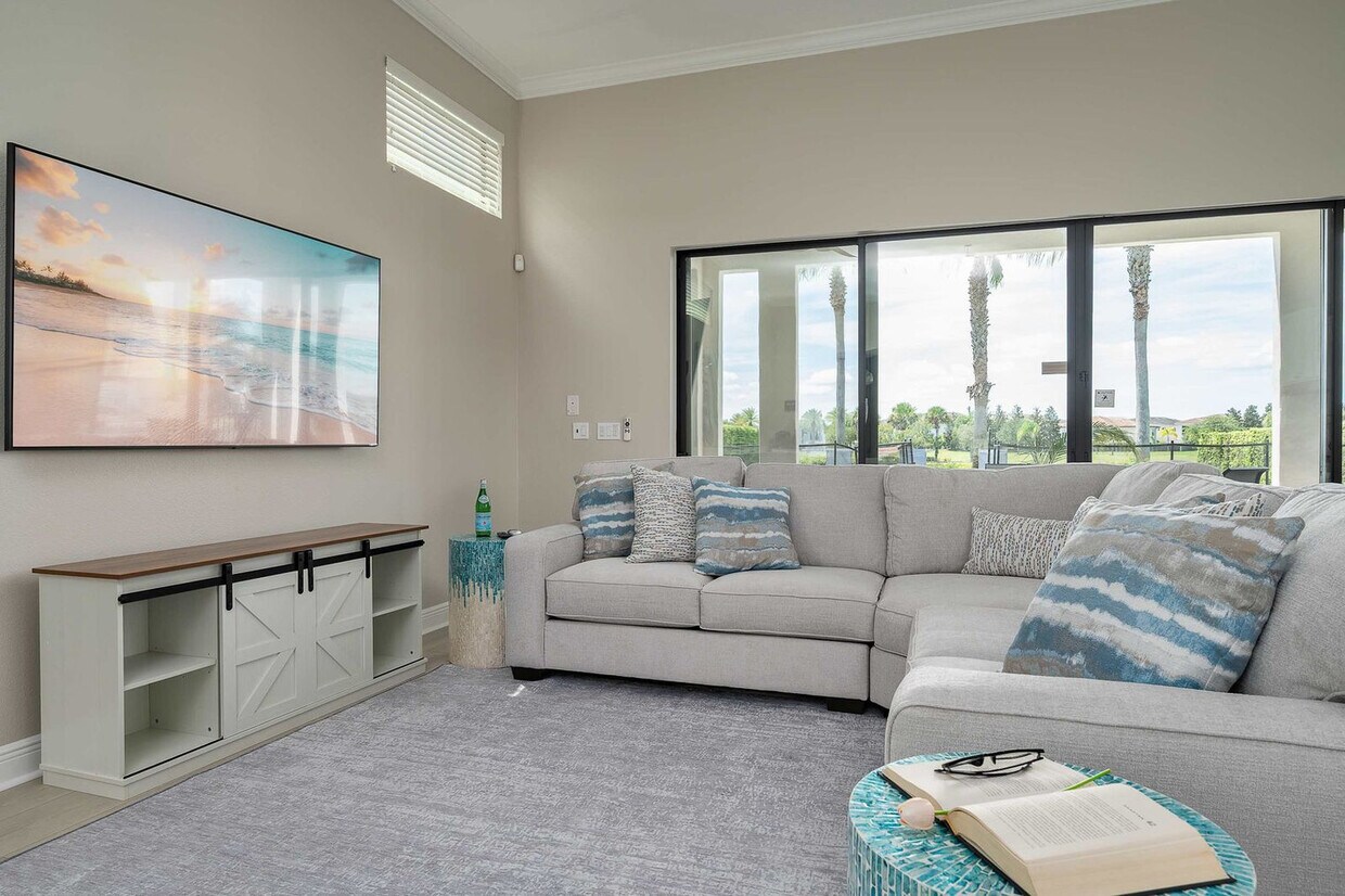 Foto principal - 834 Golden Bear Dr