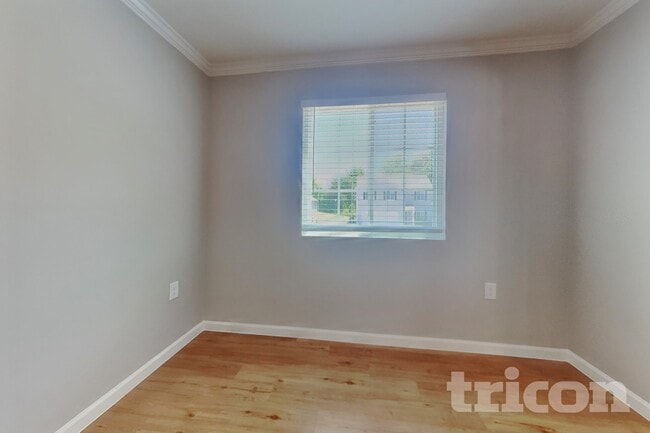 Building Photo - 3007 Stauton Dr