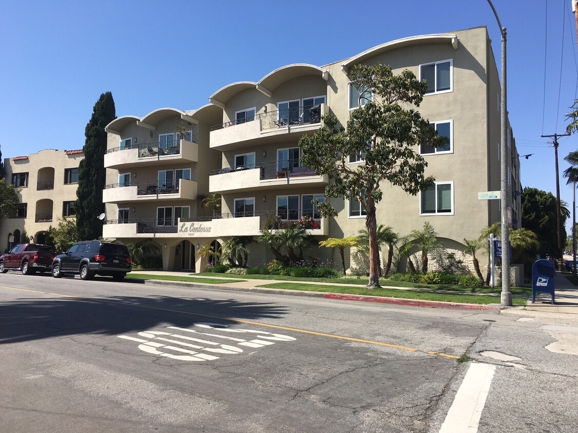 3737 EAST 2ST STREET #104 LA CONTESSA CONDO. - 3737 EAST 2ST STREET  #104 LA CONTESSA CONDO.