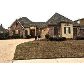 Building Photo - 521 Tupelo Dr