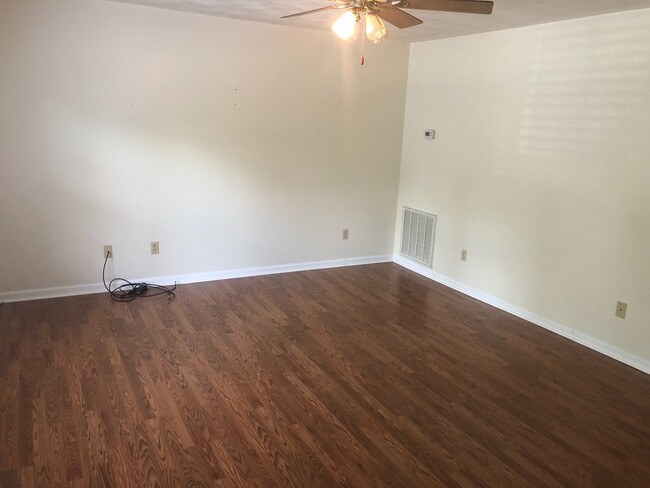 Foto del edificio - Christiansburg, 3 BR / 1.5 BA, Available