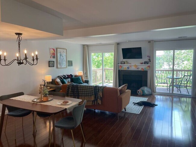 Foto del edificio - 955 Auburnview Dr