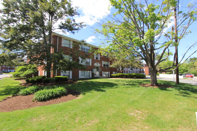 Building Photo - 54 Westland St
