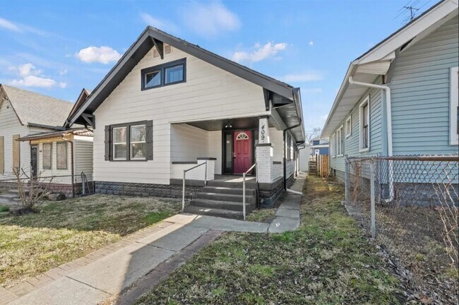 Photo - 409 N Temple Ave House