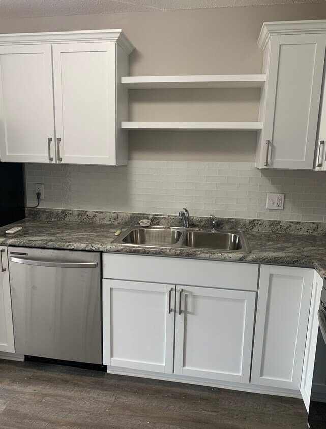 Foto principal - 7501 W 101st St