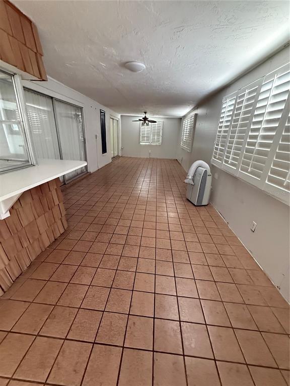 Building Photo - 4216 Hillsdale Dr