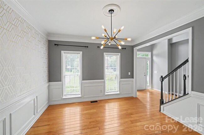 Foto del edificio - 16922 Laureate Rd