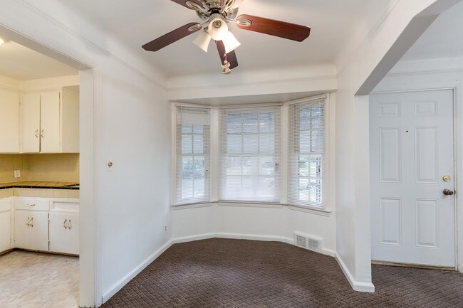 Foto del edificio - 18294 Sunderland Rd