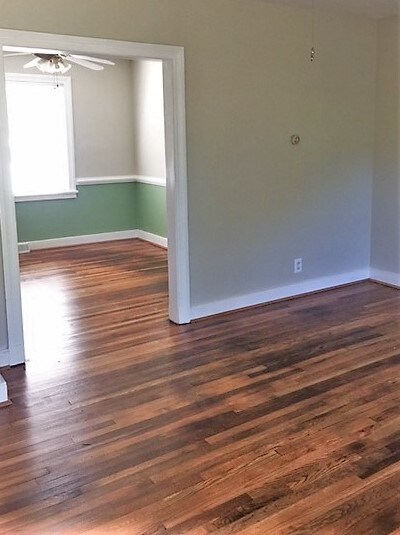 Building Photo - 1016 Dixon Dr