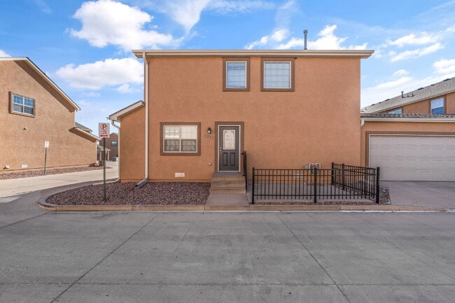 Building Photo - 7327 Carlin Grv