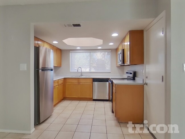 Building Photo - 11219 N 51st Dr