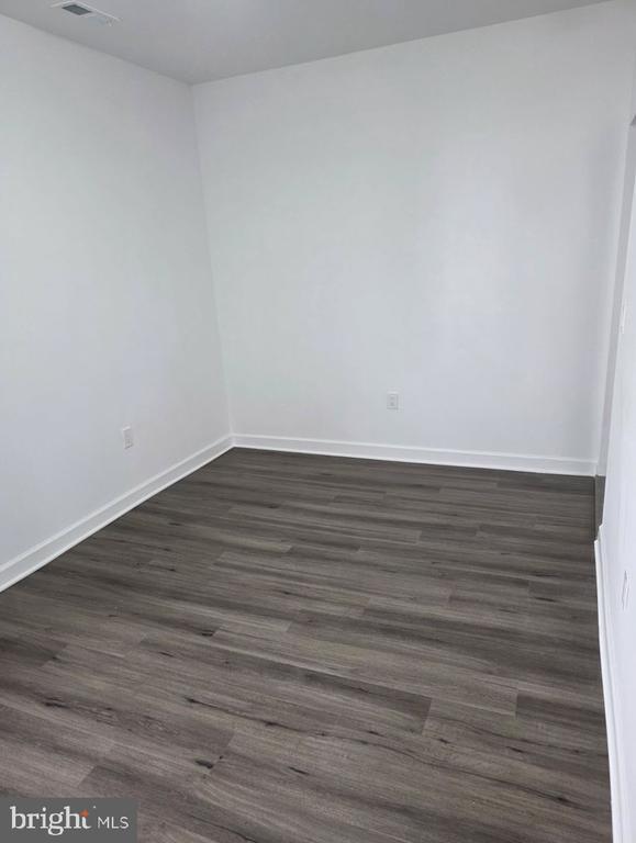Foto del edificio - 514 Ryers Ave