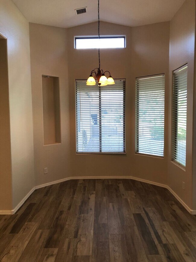 Building Photo - Nice Three Bedroom + Office on Corner Lot ...