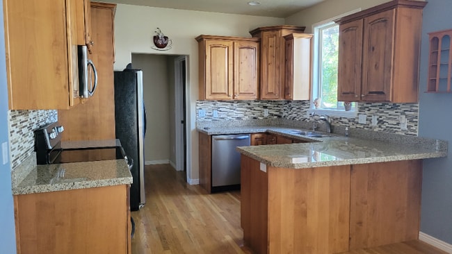 Building Photo - 807 Whisper Cove Rd