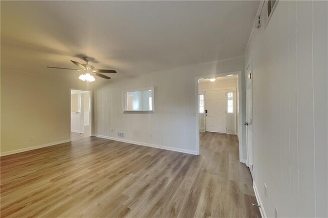 Foto del edificio - 3499 Ulster Ln NE