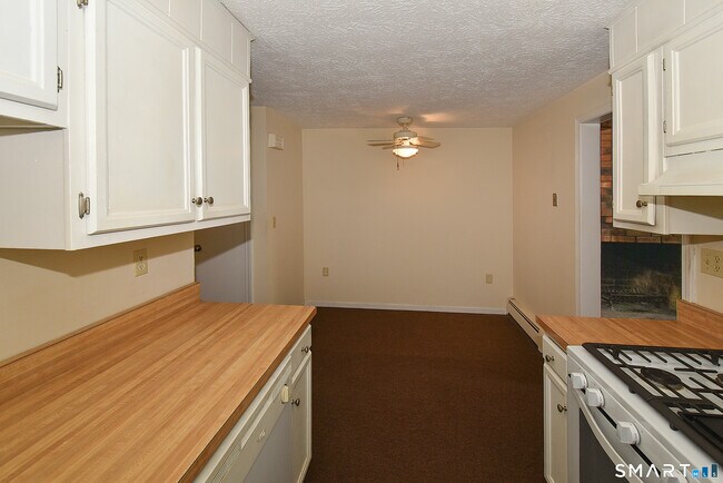 Foto del edificio - 93 Talcott Ave