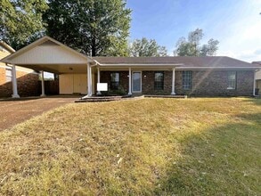 Building Photo - 6313 Cheekwood Ave