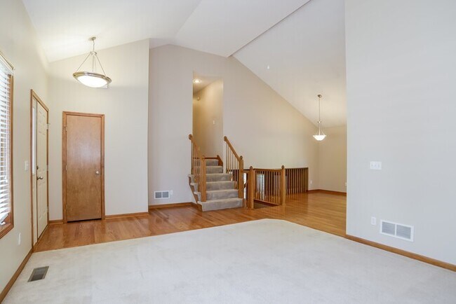 Building Photo - 13212 Forest Oaks Dr