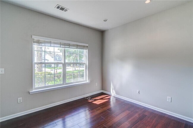 Foto del edificio - 223 Mincey Way