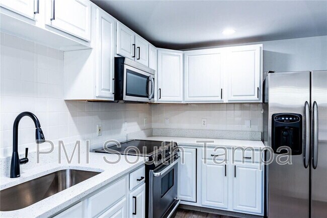 Foto del edificio - 3402 W Van Buren Dr