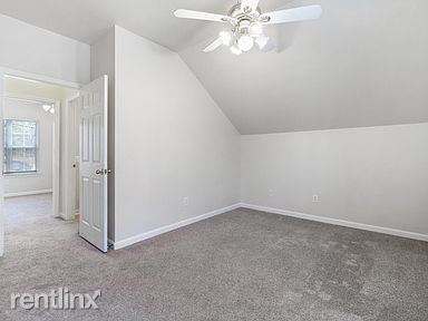 Building Photo - 3 br, 2 bath House - 1163 Greens Rd