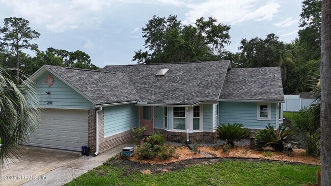 Foto del edificio - 2145 Cashen Wood Dr