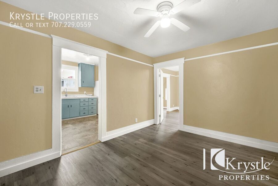 Primary Photo - Charming and Updated 2-Bedroom Apartment w...