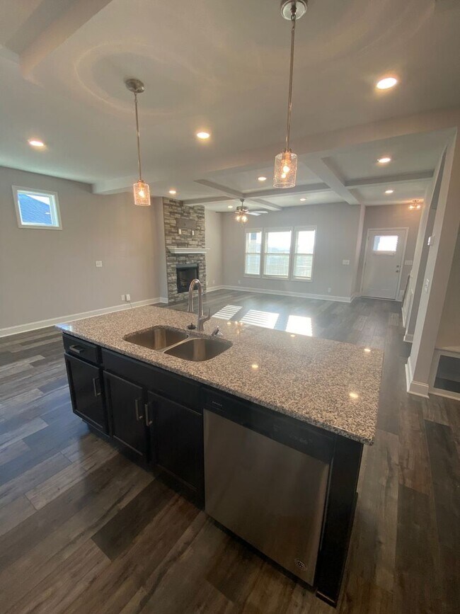 Foto del edificio - 1/2 off 1st months rent