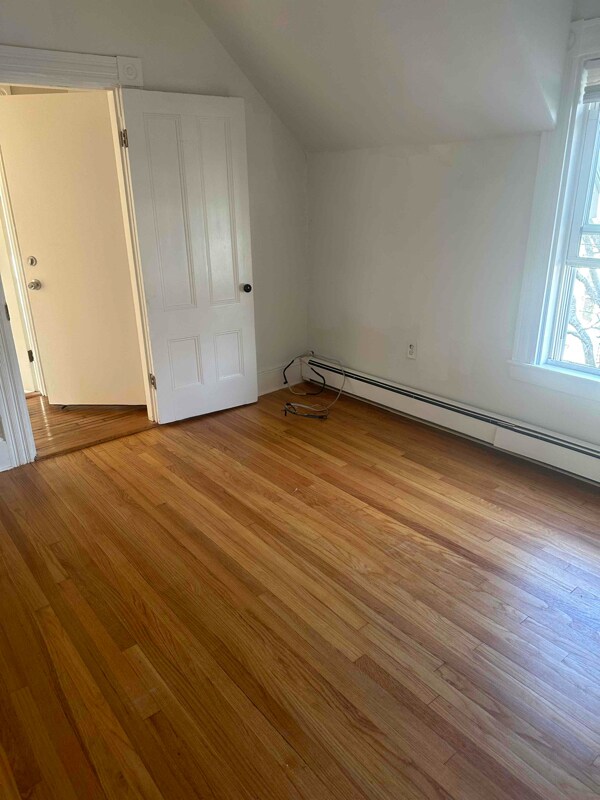 957 S Franklin St Unit 2, Holbrook, MA 02343 Room for Rent in Holbrook, MA
