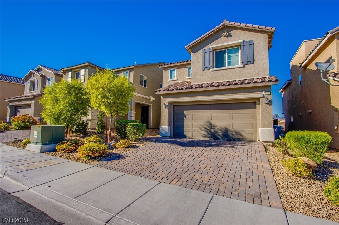 Foto principal - 8256 Nebula Cloud Ave