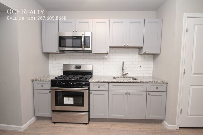 Building Photo - Newly Renovated W Philly Home