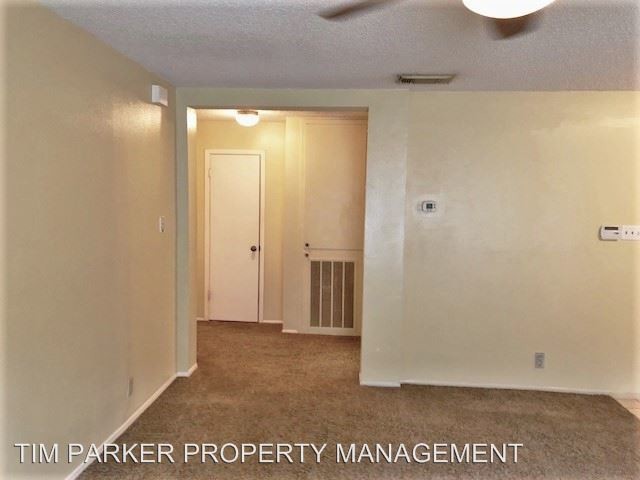 Building Photo - 2 br, 1 bath House - 12815 Maple Park