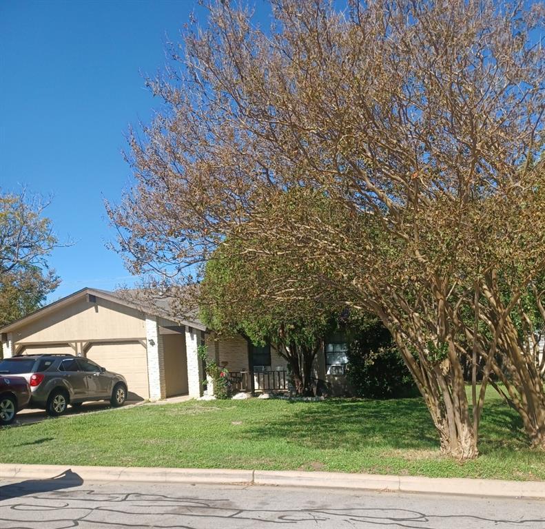 Primary Photo - 606 Windsor Rd