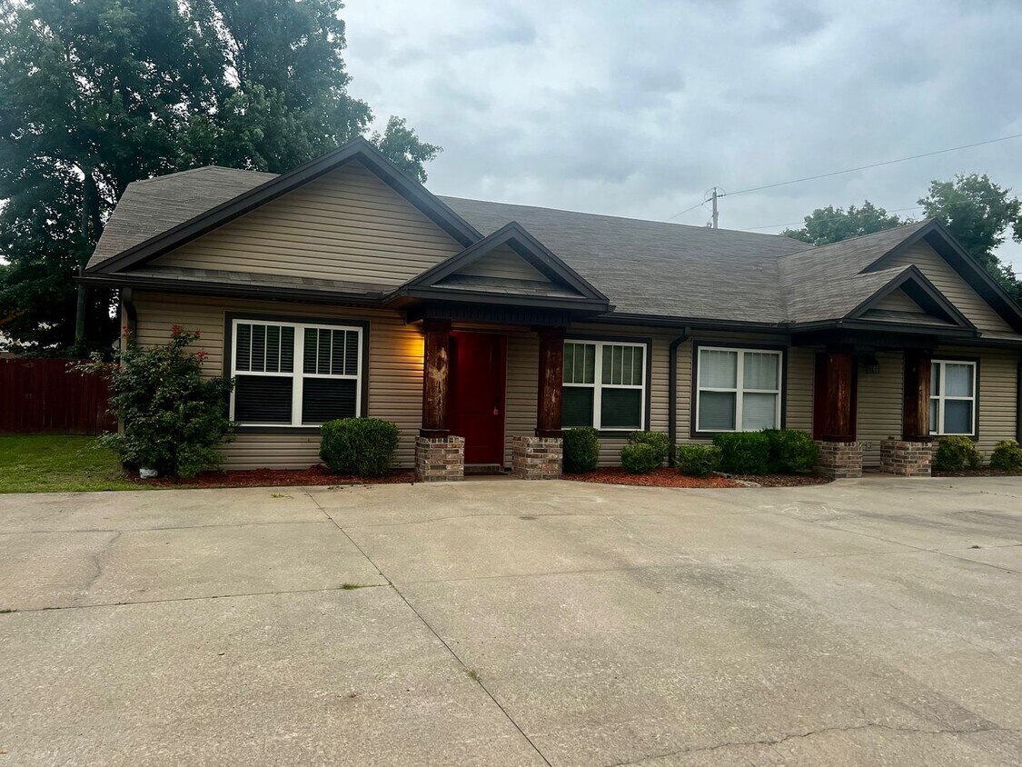 2509 Ridgecrest Rd Unit 2, Bryant, AR 72022 Room for Rent in Bryant