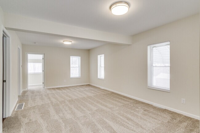 Building Photo - 2365 Welch Rd