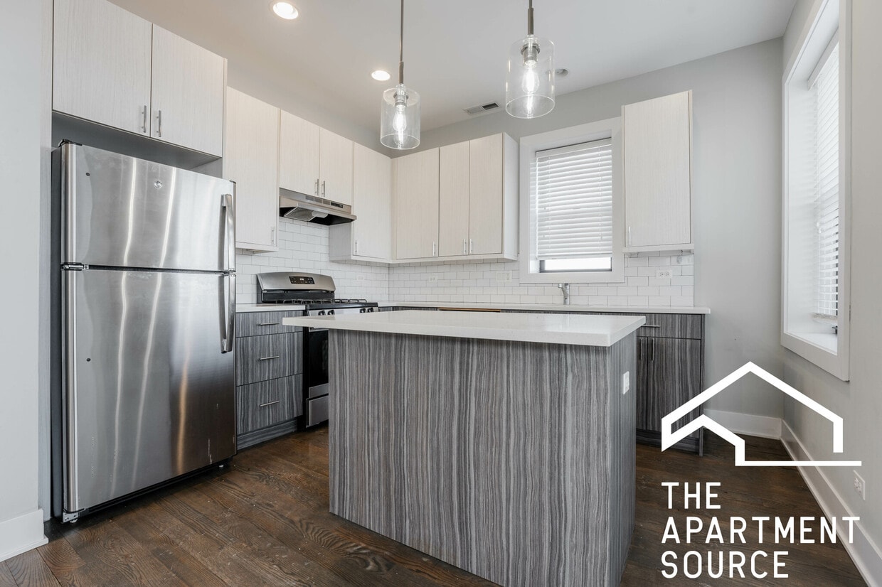 Foto principal - 2626 N Rockwell St