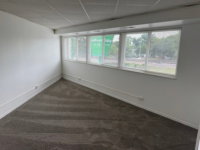 Foto del edificio - 702 E Northwest Hwy