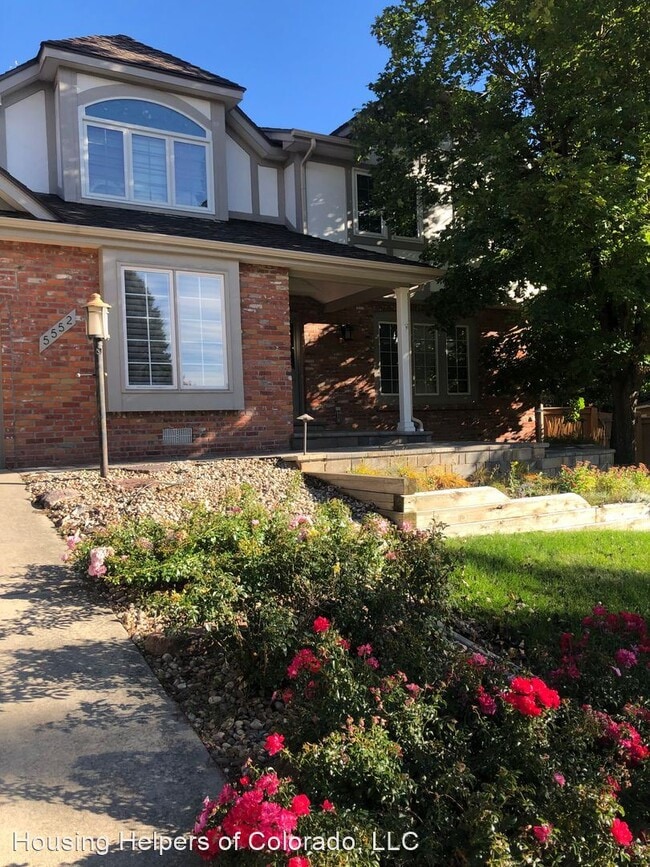 Foto del edificio - 4 br, 4 bath House - 5552 S. Kittredge St.