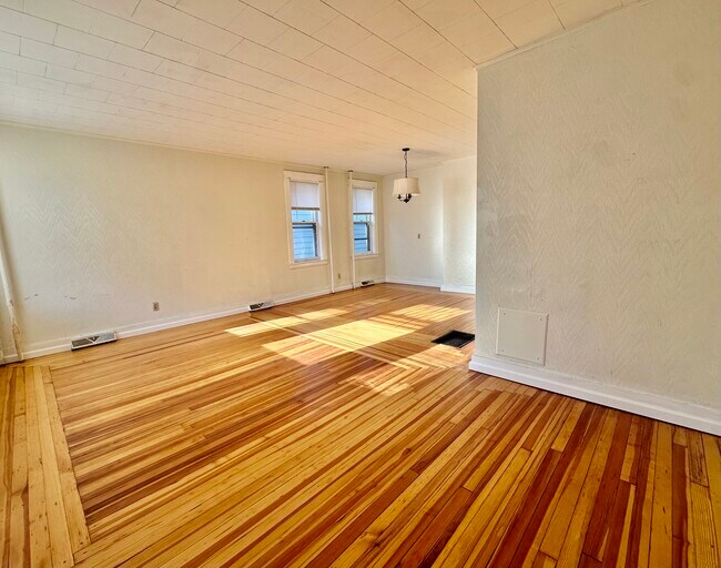 vista desde el interior de la puerta de entrada - 1039 Palmer Ave